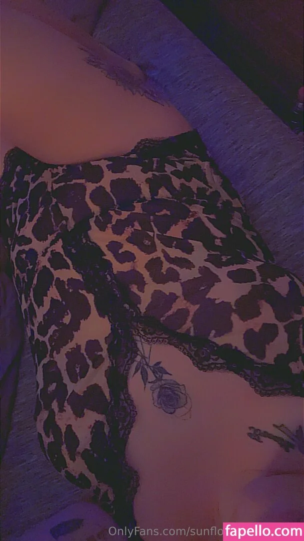 sunflowerbabe2297 Onlyfans Photo Gallery 