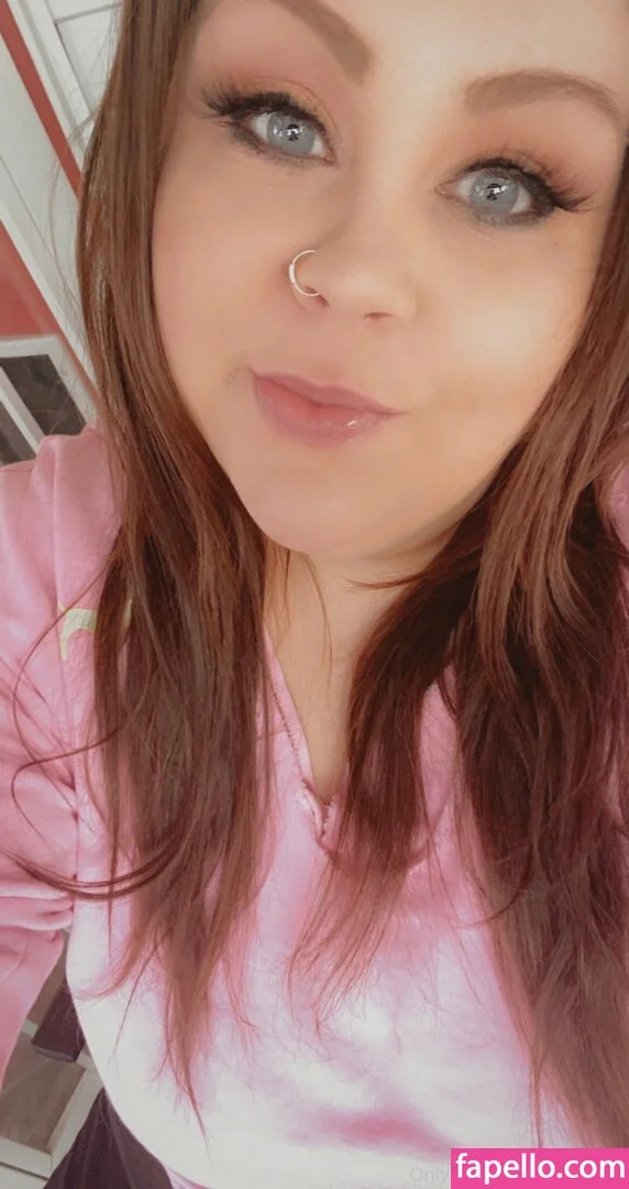 bustymeg Onlyfans Photo Gallery 