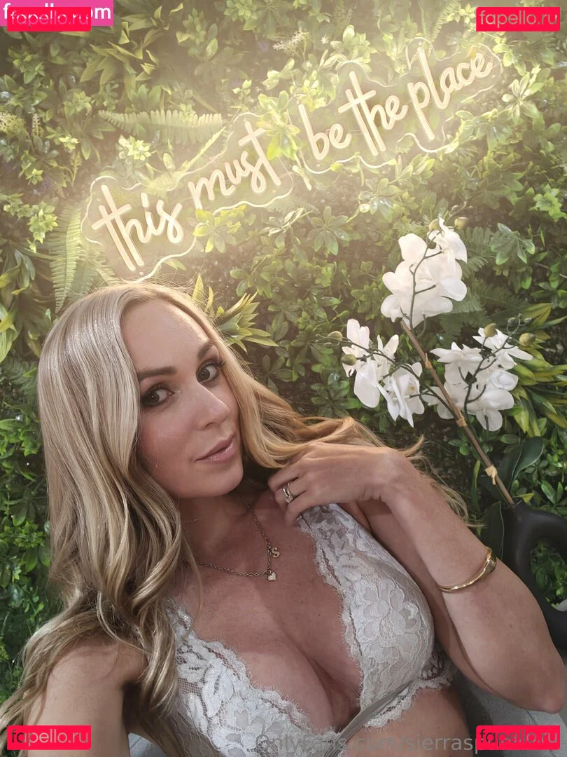 sierraspunkfree Onlyfans Photo Gallery 