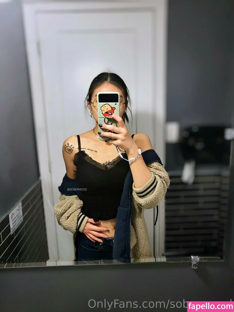 sobermood Onlyfans Photo Gallery 