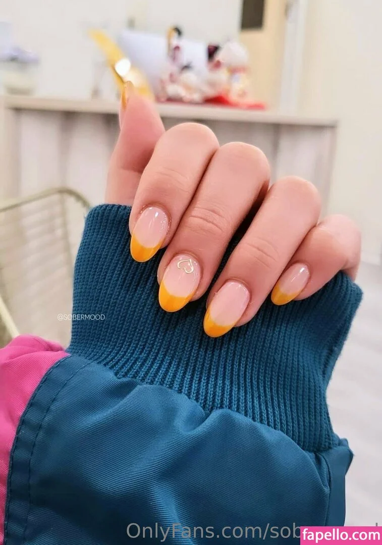 sobermood Onlyfans Photo Gallery 