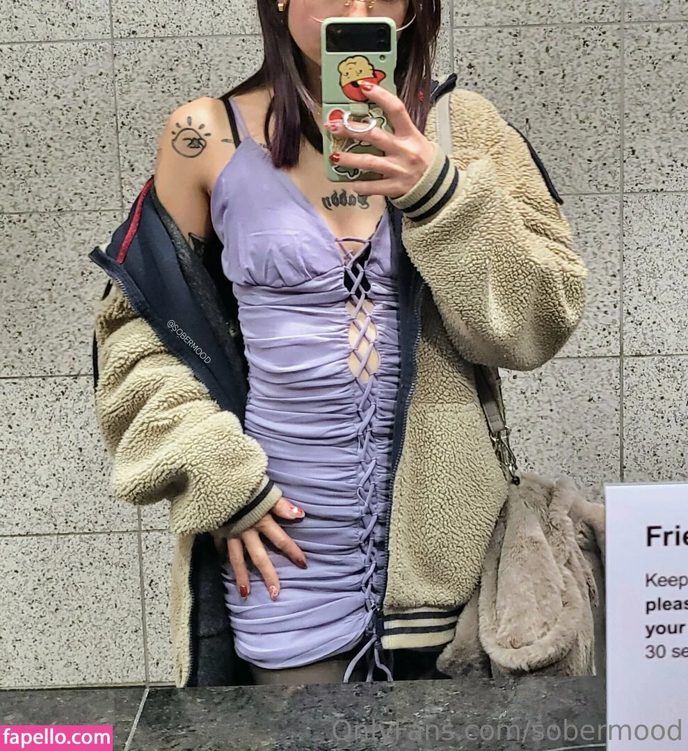 sobermood Onlyfans Photo Gallery 