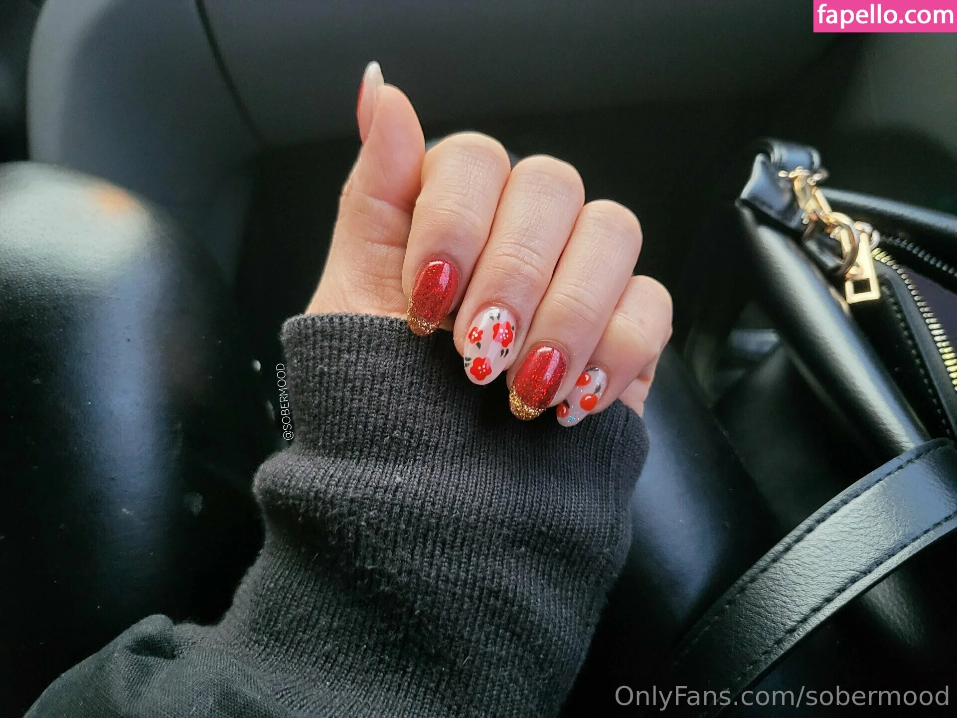 sobermood Onlyfans Photo Gallery 