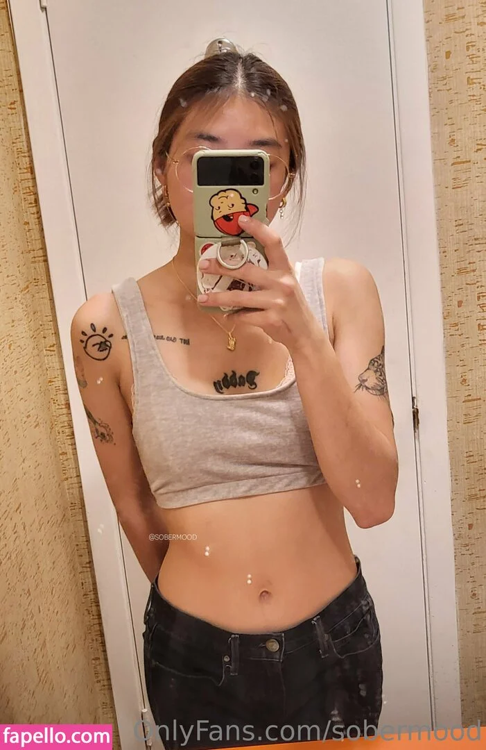 sobermood Onlyfans Photo Gallery 