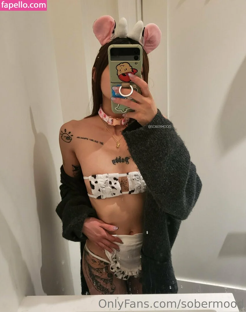 sobermood Onlyfans Photo Gallery 