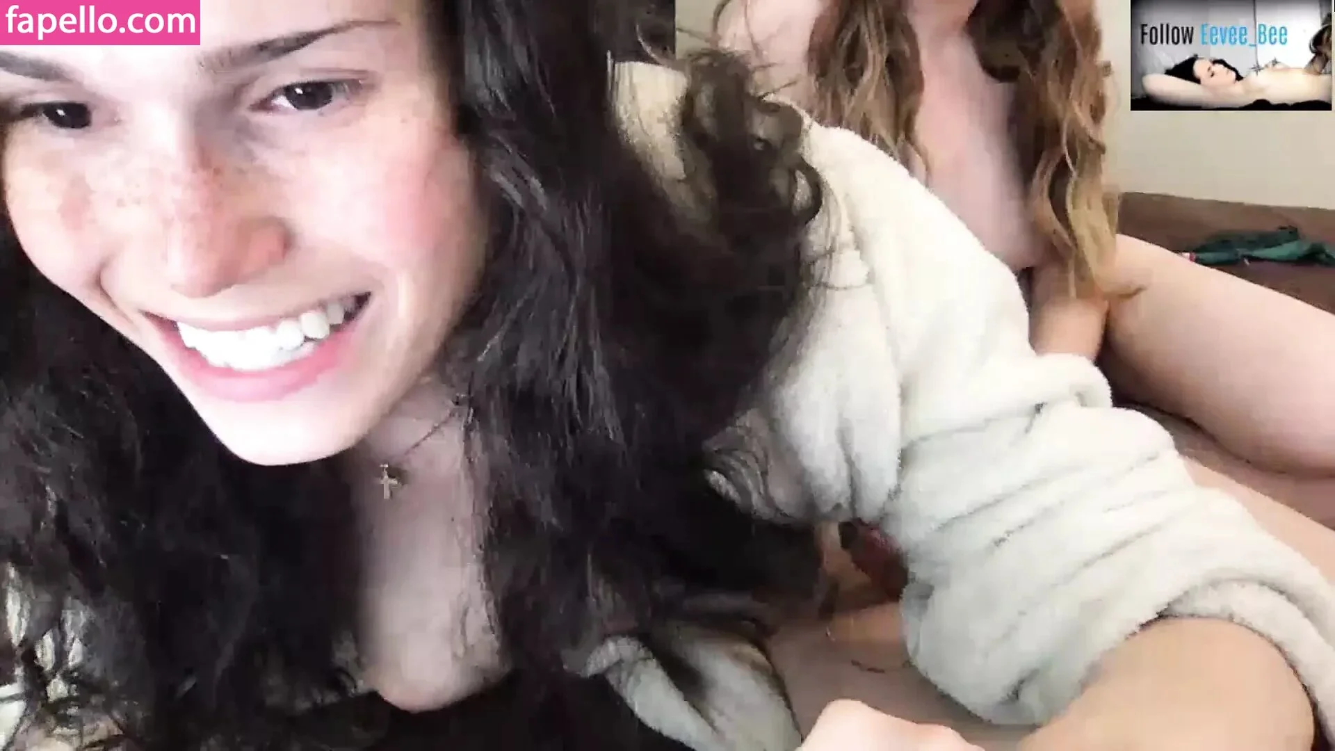 Eevee Bee Onlyfans Photo Gallery 