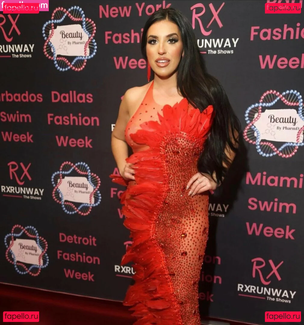 Amanda Chilelli Onlyfans Photo Gallery 