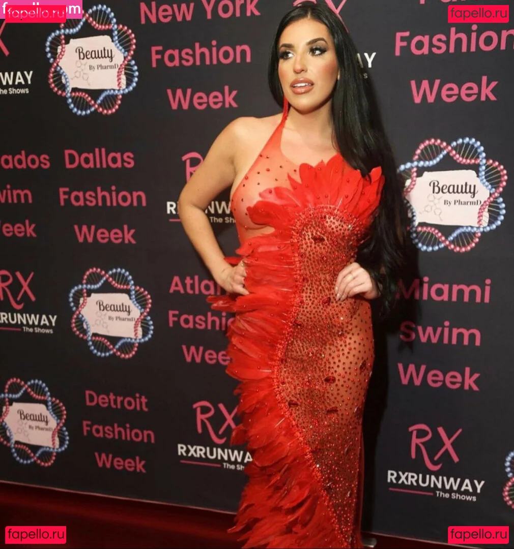 Amanda Chilelli Onlyfans Photo Gallery 