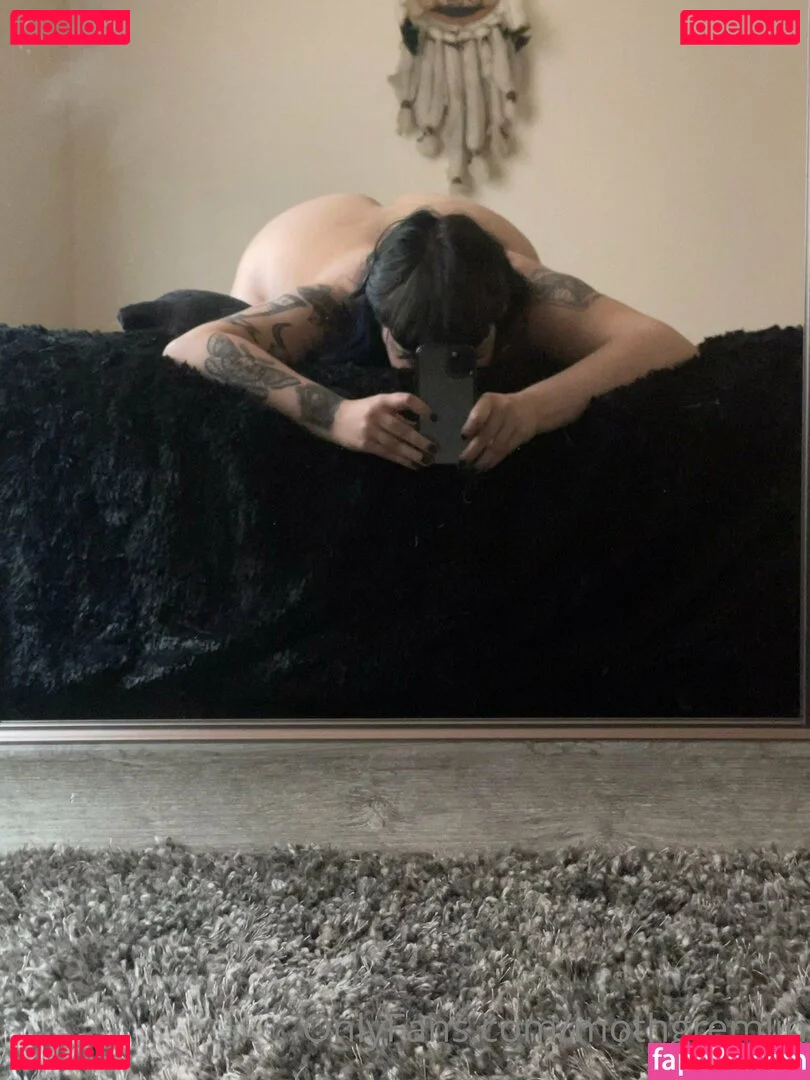 mothgremlin Onlyfans Photo Gallery 