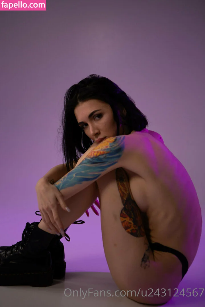 Mika Davis Onlyfans Photo Gallery 