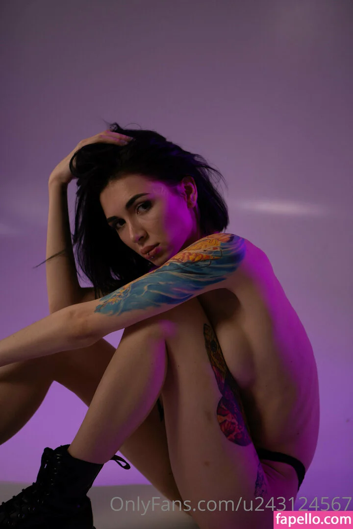 Mika Davis Onlyfans Photo Gallery 