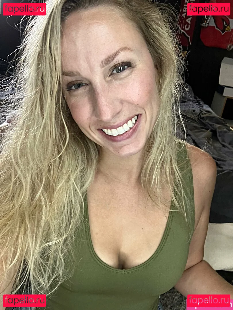 urm0m Onlyfans Photo Gallery 