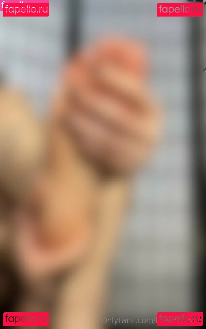 Breadboodle Onlyfans Photo Gallery 