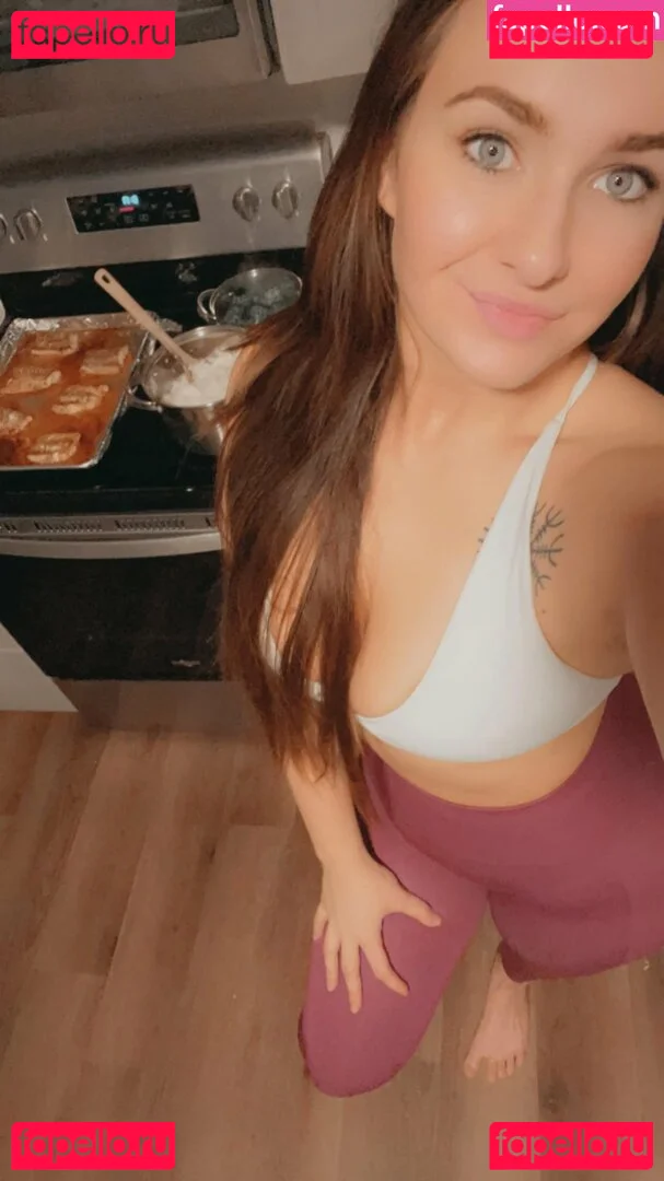 Ella Estrid Onlyfans Photo Gallery 