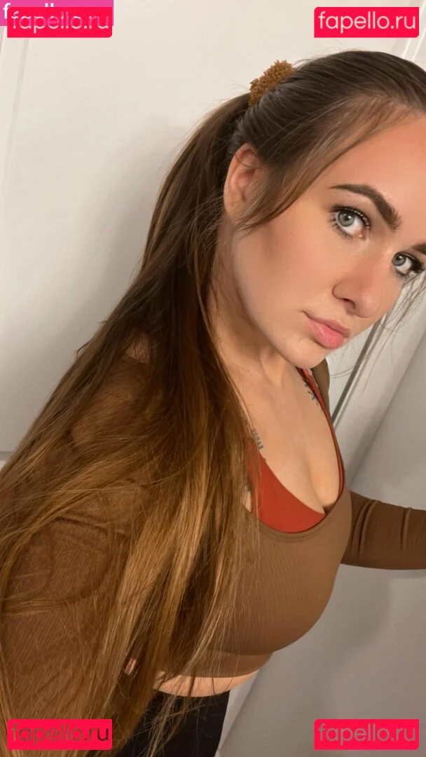 Ella Estrid Onlyfans Photo Gallery 