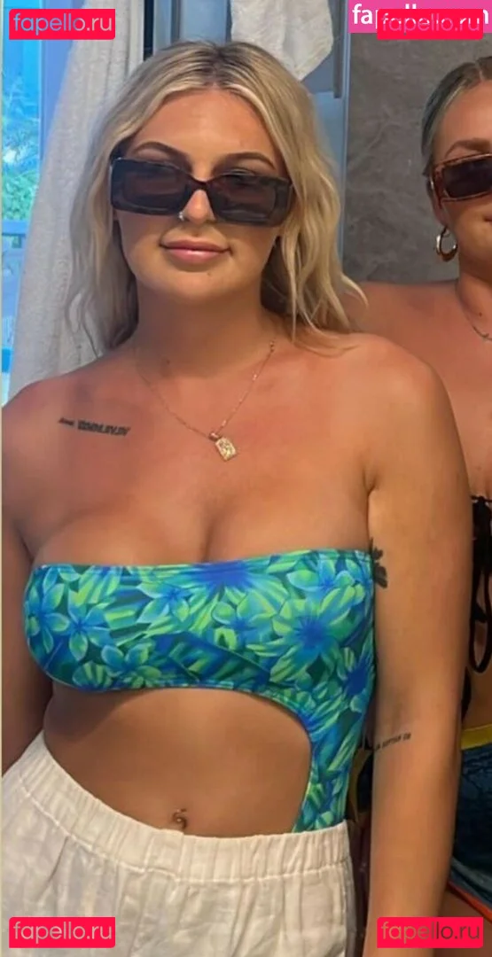 holzieee Onlyfans Photo Gallery 