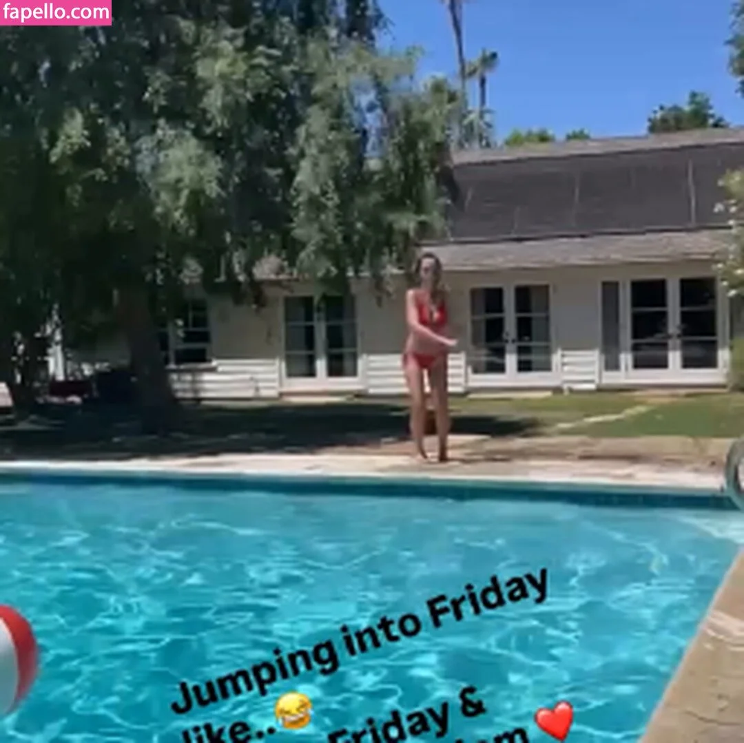 Emmanuelle Chriqui Onlyfans Photo Gallery 