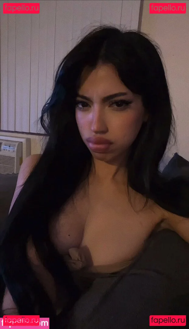 shefoekeeps Onlyfans Photo Gallery 