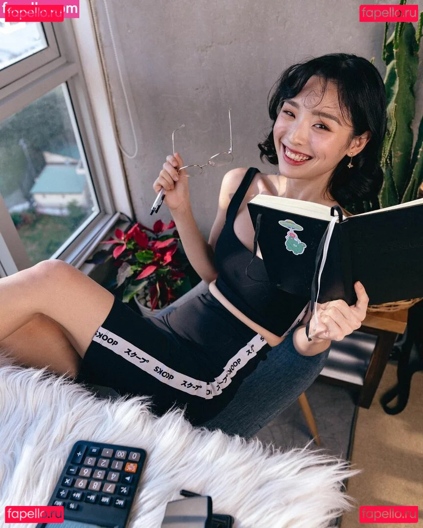 Nayoung Kim Onlyfans Photo Gallery 