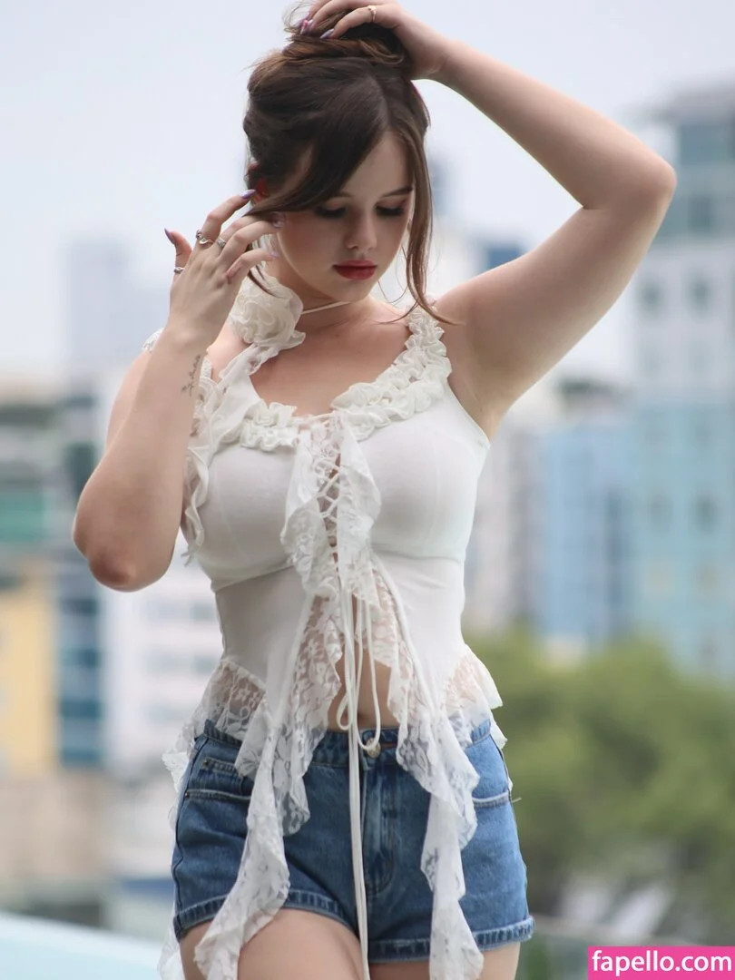 Isabel Ardley Onlyfans Photo Gallery 