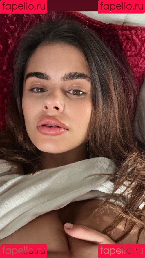 Jacquie Lee Onlyfans Photo Gallery 