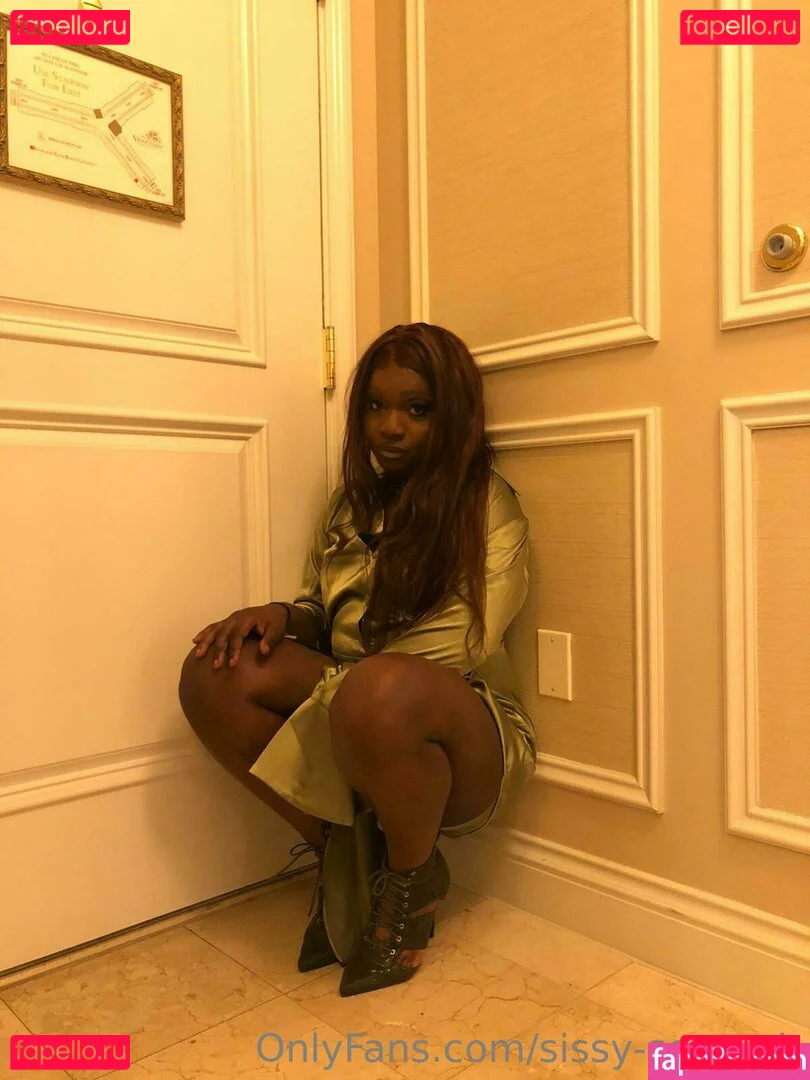 sissy-serayah Onlyfans Photo Gallery 