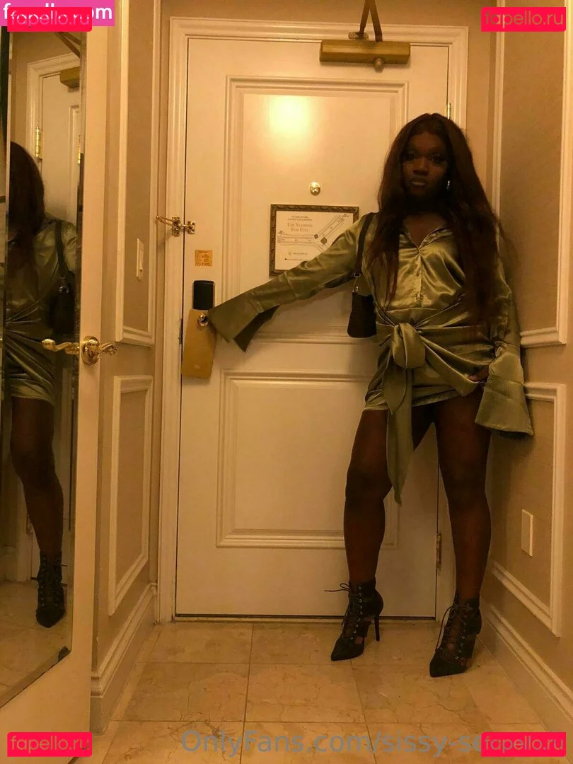 sissy-serayah Onlyfans Photo Gallery 
