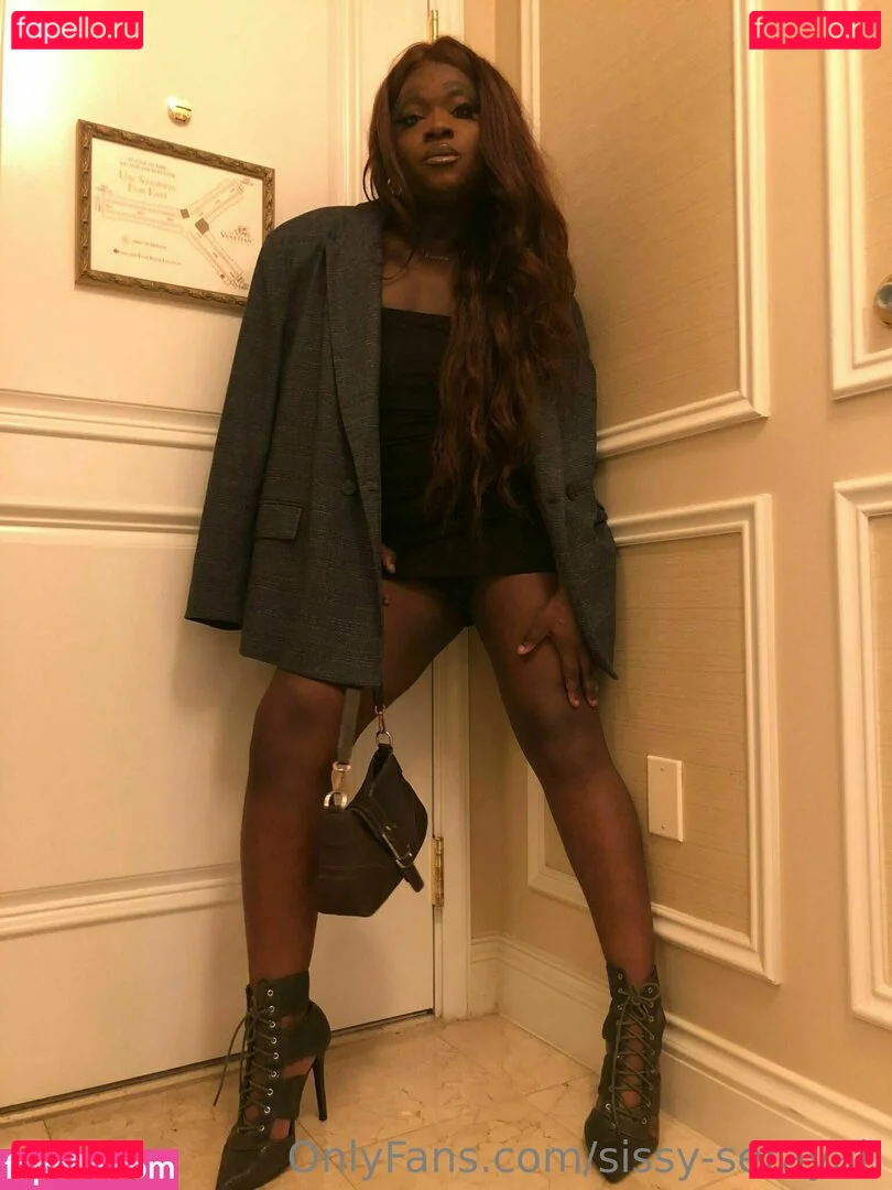 sissy-serayah Onlyfans Photo Gallery 