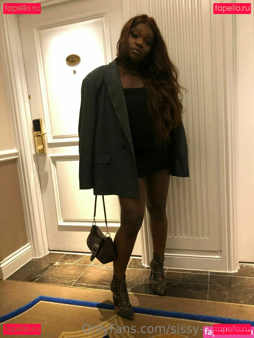 sissy-serayah Onlyfans Photo Gallery 