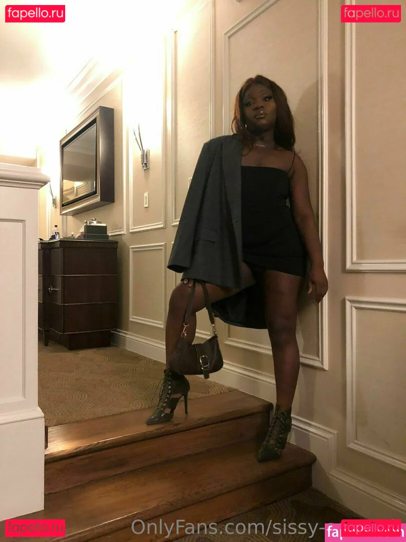 sissy-serayah Onlyfans Photo Gallery 