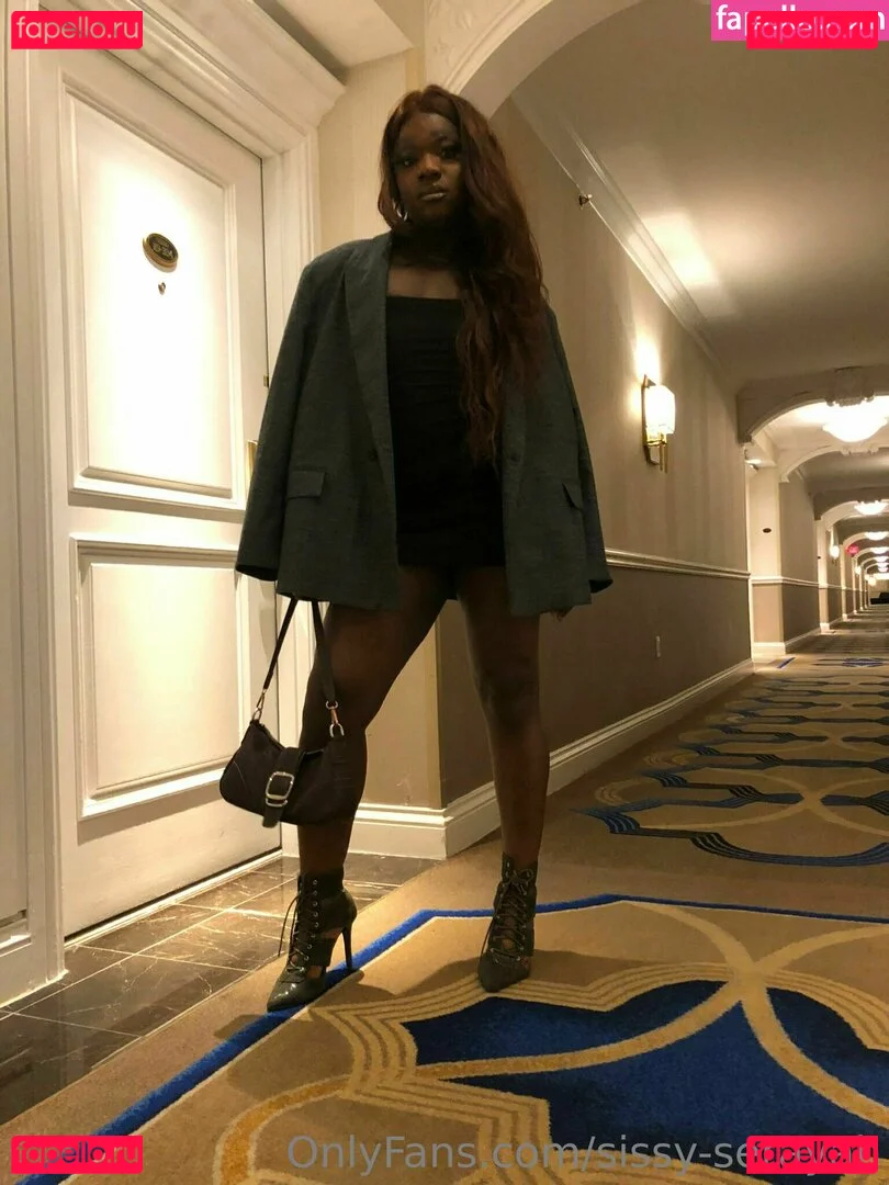 sissy-serayah Onlyfans Photo Gallery 