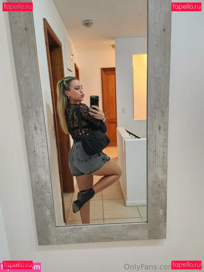 mtutsy Onlyfans Photo Gallery 