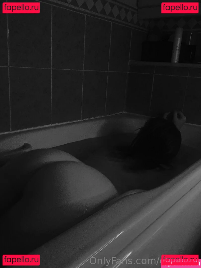 elmnsfw Onlyfans Photo Gallery 