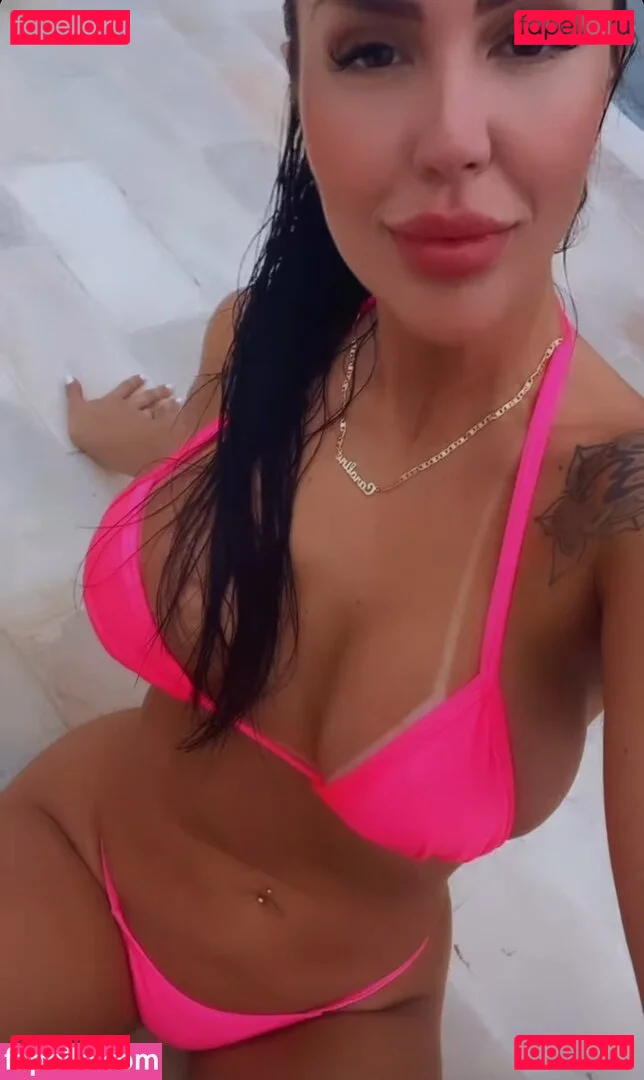 Crol Bstos Onlyfans Photo Gallery 