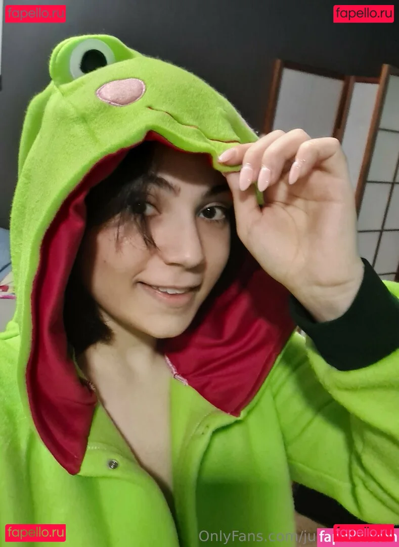 jukacrasoves Onlyfans Photo Gallery 