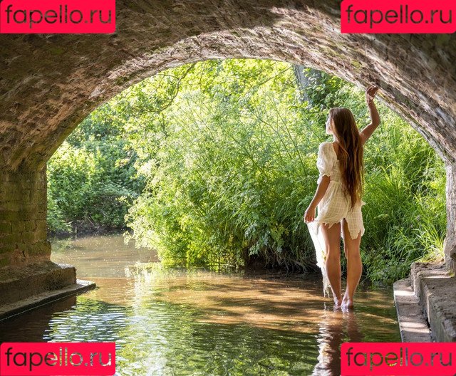 Lily Gilbert Onlyfans Photo Gallery 