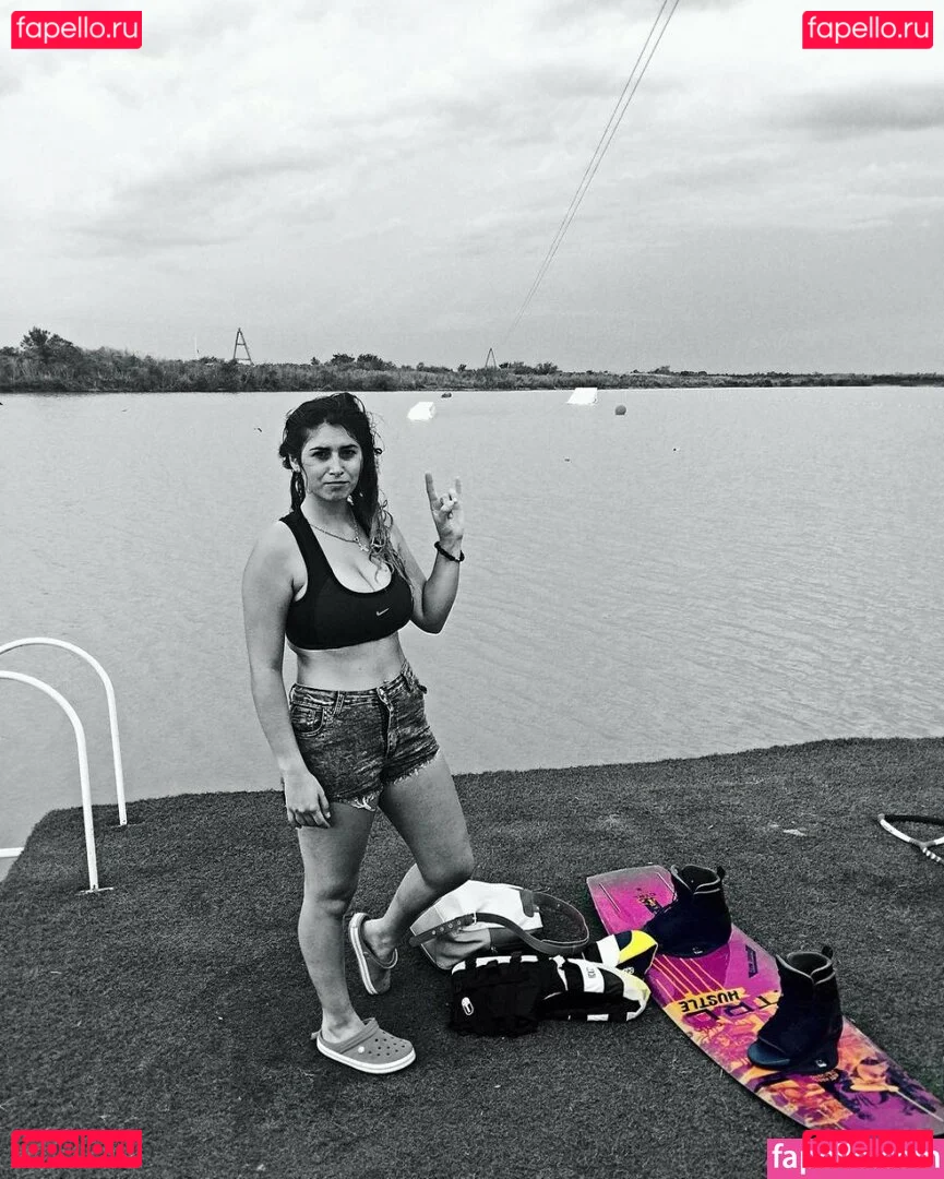 Meredithblake Onlyfans Photo Gallery 