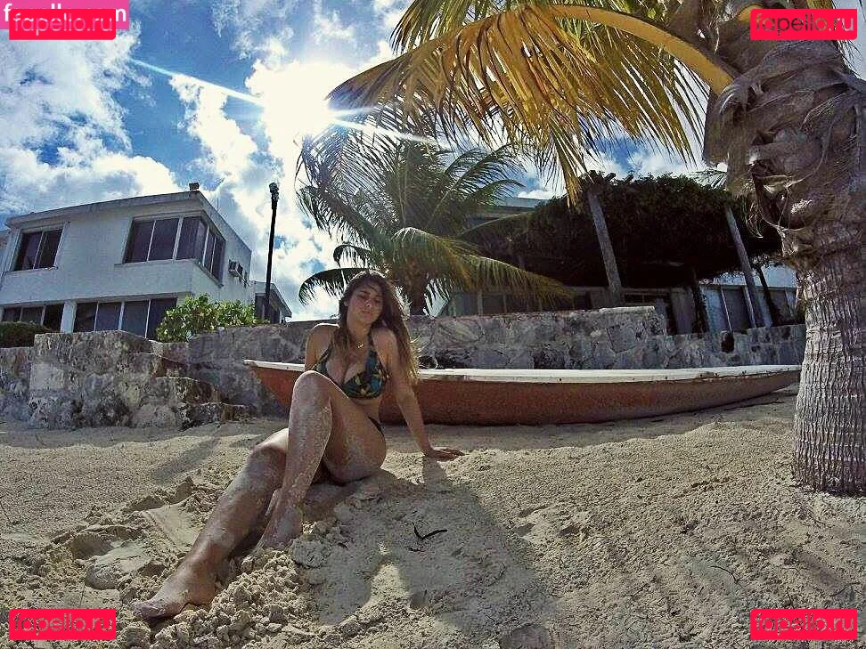 Meredithblake Onlyfans Photo Gallery 