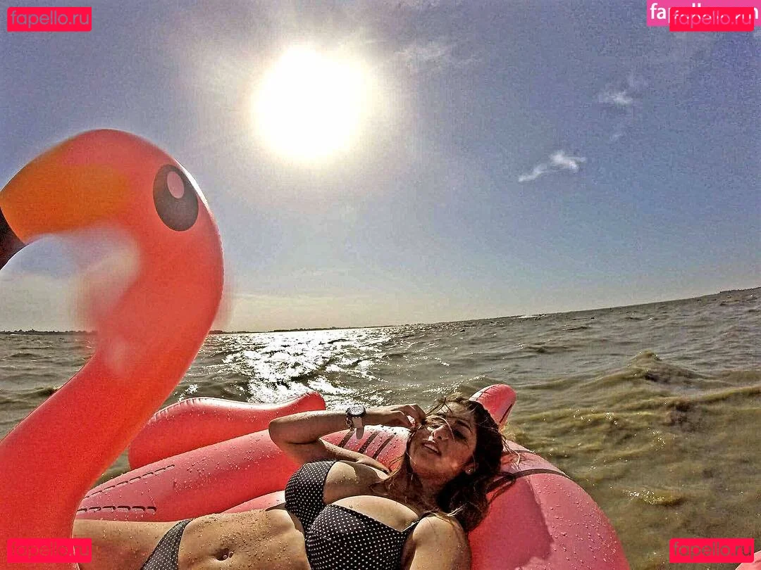 Meredithblake Onlyfans Photo Gallery 