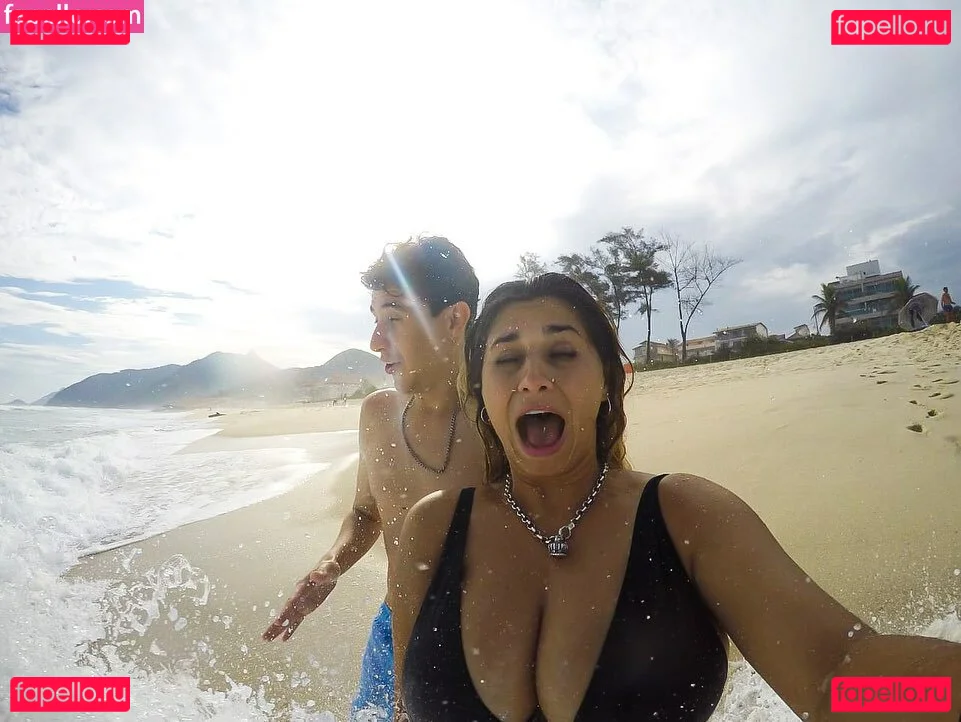 Meredithblake Onlyfans Photo Gallery 