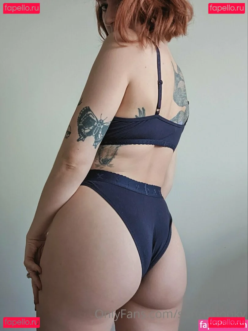 soft_n_spooky Onlyfans Photo Gallery 