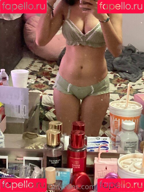 carmennl0ve Onlyfans Photo Gallery 