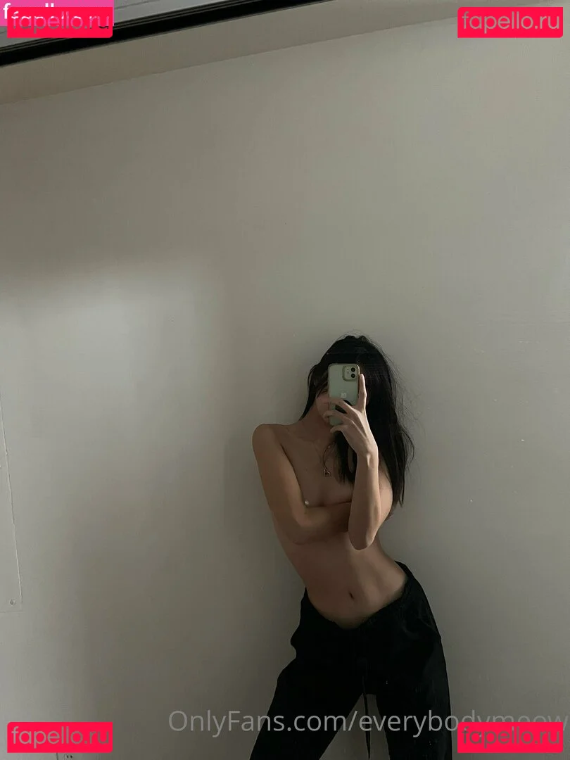 everybodymeow Onlyfans Photo Gallery 