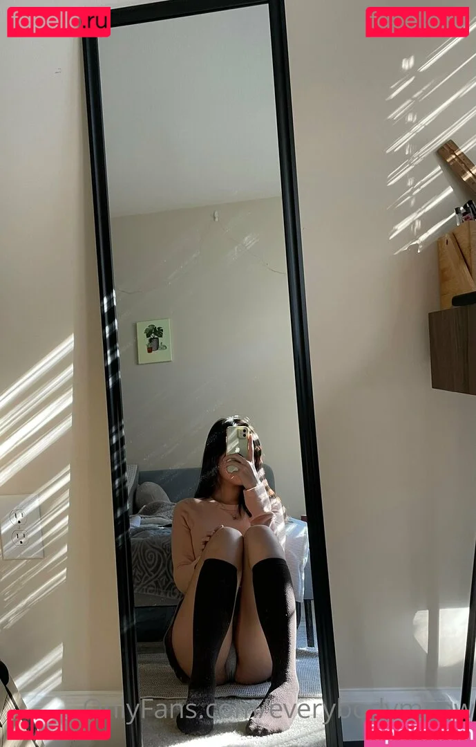 everybodymeow Onlyfans Photo Gallery 