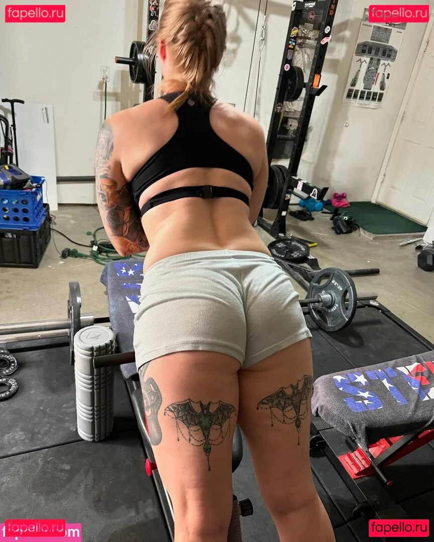 Rosé Onlyfans Photo Gallery 