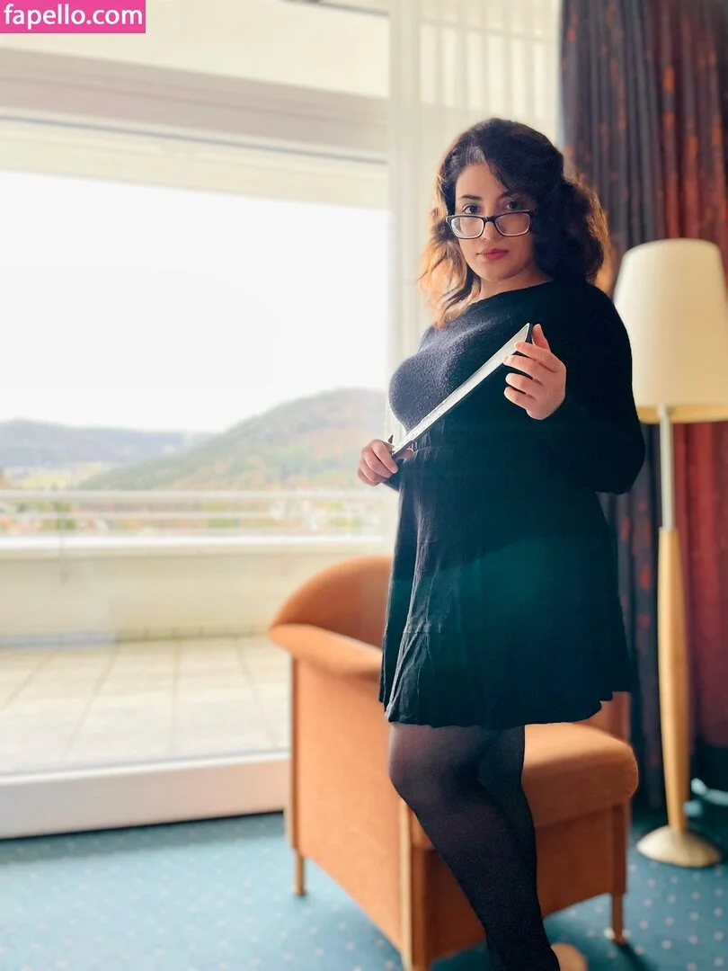 Ana Allabout Onlyfans Photo Gallery 