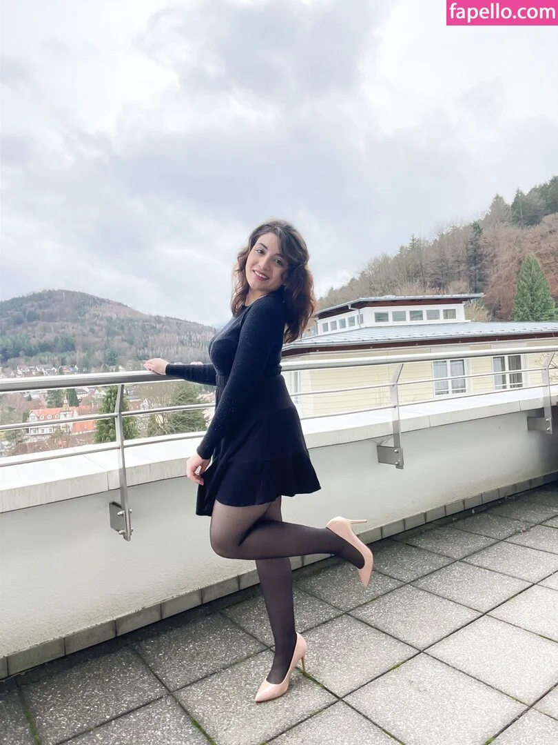 Ana Allabout Onlyfans Photo Gallery 