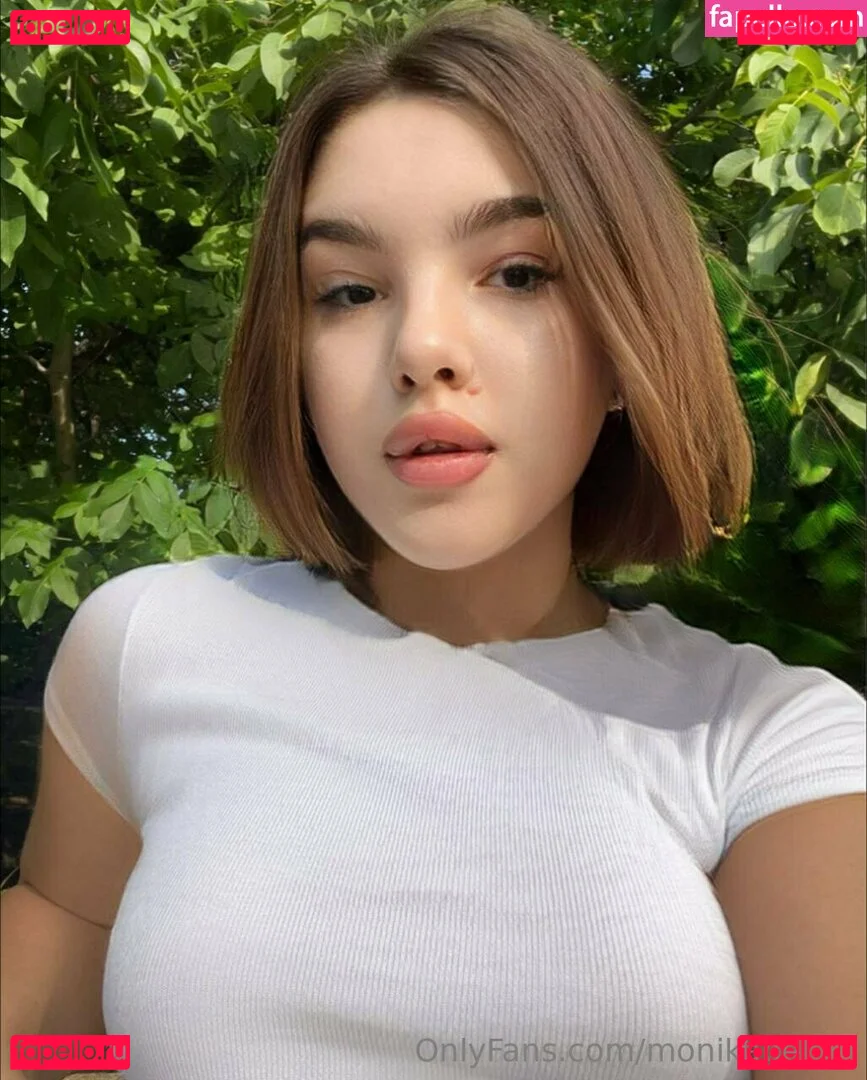 monikabeluci Onlyfans Photo Gallery 