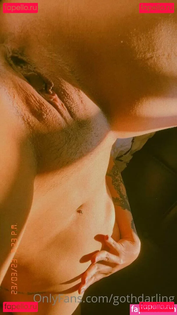 GothDarling Onlyfans Photo Gallery 