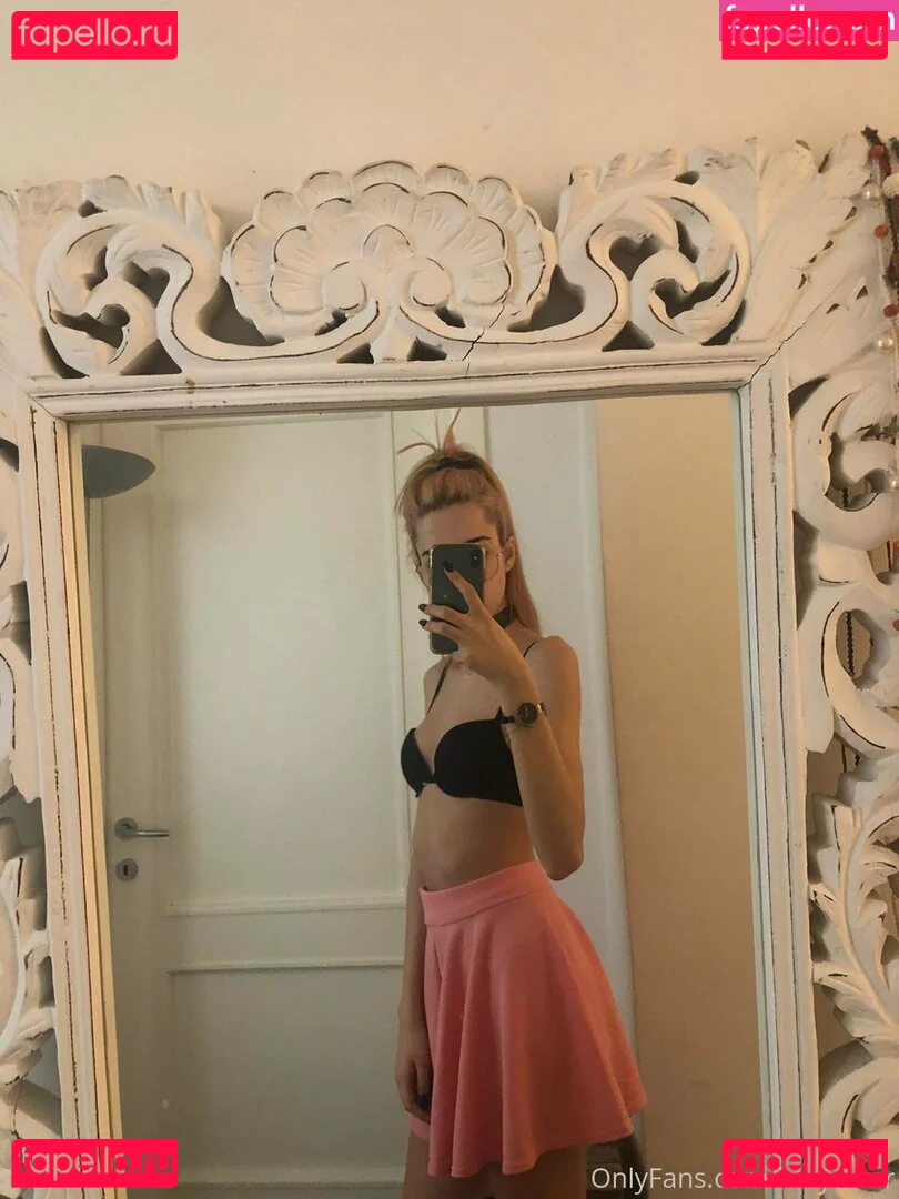 kvry22 Onlyfans Photo Gallery 